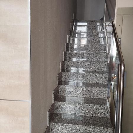 Piso Js Apartamento Ourense Exterior foto
