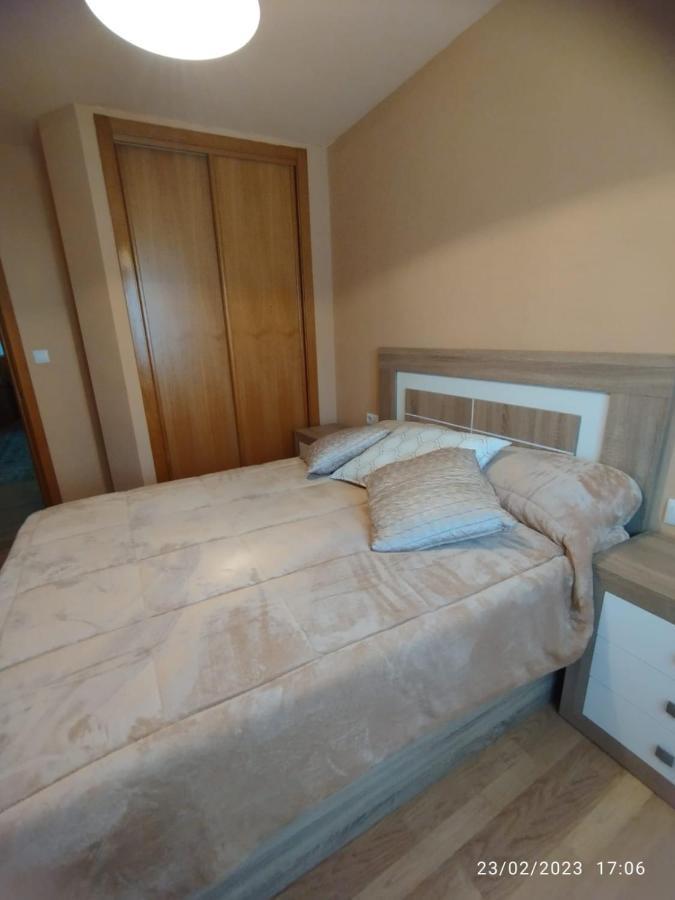 Piso Js Apartamento Ourense Exterior foto